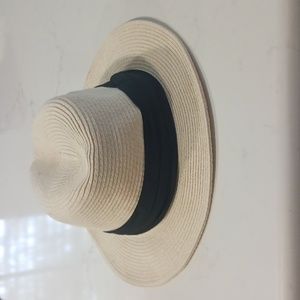 Unisex Hat With Strap Around